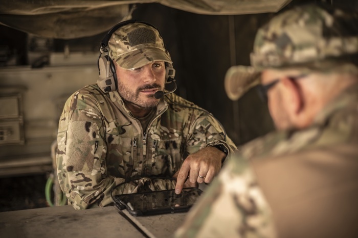 ochrona sluchu komunikacja