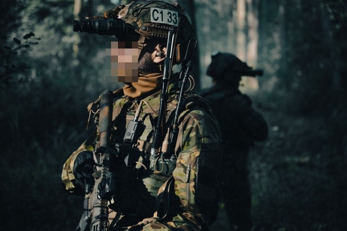 mundur multicam tropic