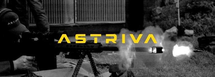 astriva ochrona balistyczna - szare zdjecie z żółtym napisem